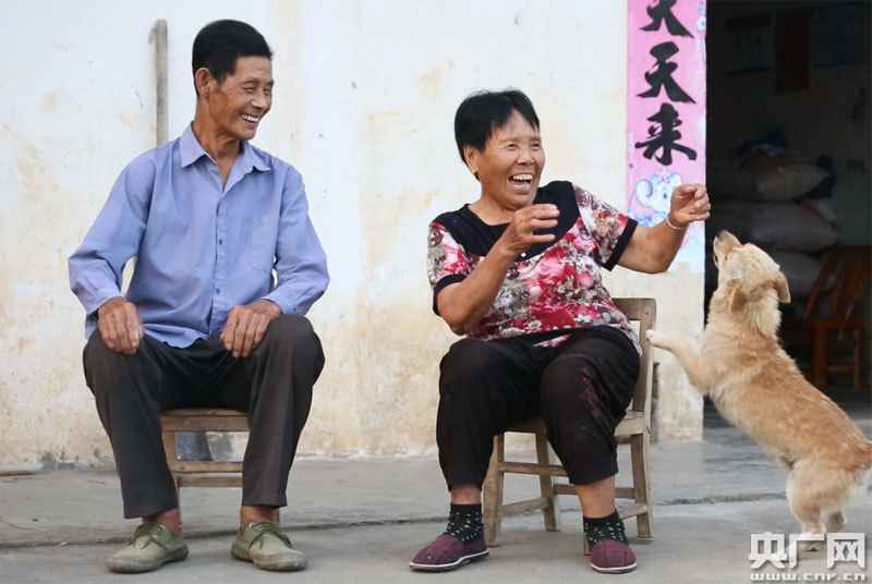 江西德安:你笑起来真好看