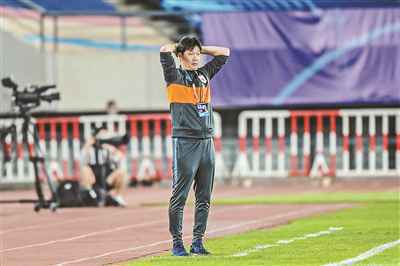 中超土帅遇瓶颈 “接盘侠”角色难转变
