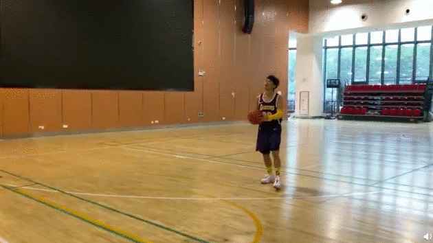 四十岁邓超三分9投9中 却惨遭工作室打脸