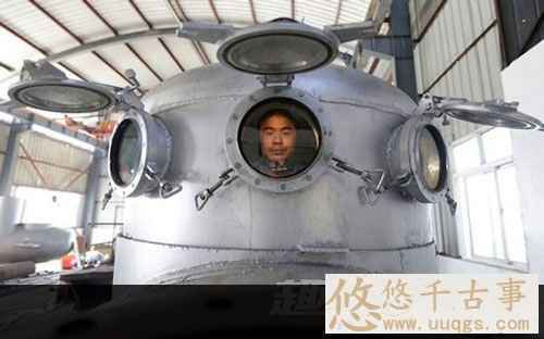 【纺织工人造潜水艇】
