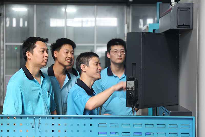  平凡的岗位，不平凡的业绩！——习近平总书记重要讲话激励各行各业劳动者建功新时代