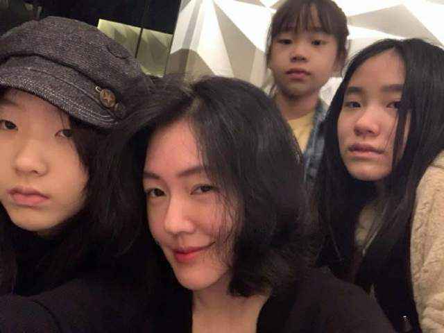 小S秀恩爱被问家暴传闻真假 怒回网友：他是好人