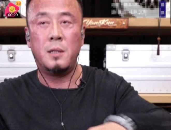 杨坤方回应直播时满脸通红：运动晒红脸是常态