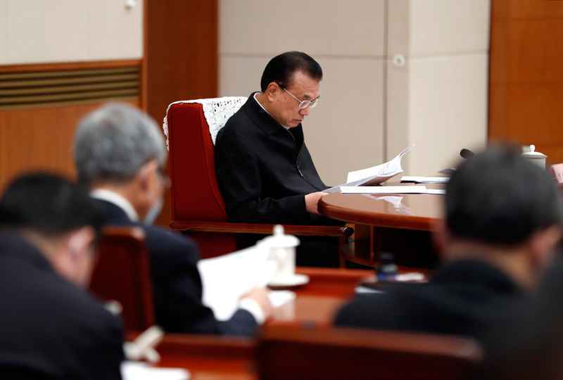  李克强：要使更多科研人员能够沉下心来、潜心向学、埋头苦干