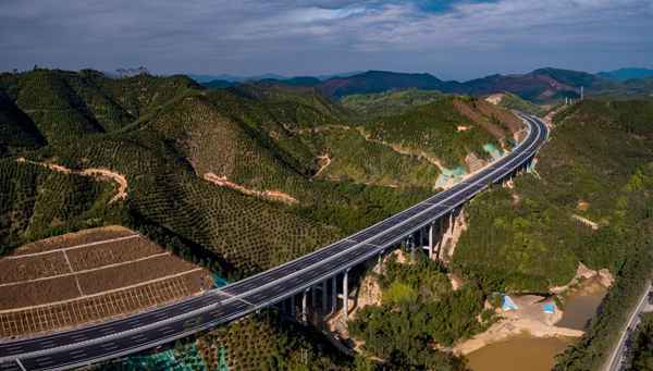 紫惠高速月底正式通车 将促粤东北融入大湾区