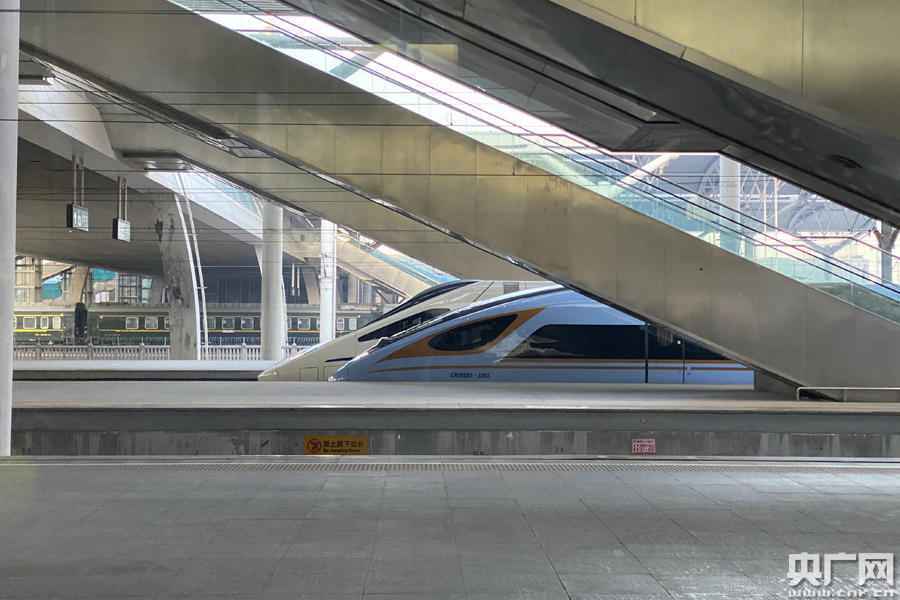 银西高铁今天开通运营 宁夏接入全国高铁网