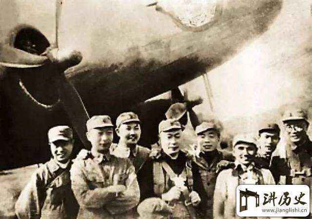 中国十大元帅之刘伯承，他得右眼怎么失去的？