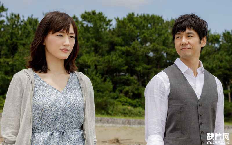 电影版《娇妻出没注意》海报公安翻译遭炎上？