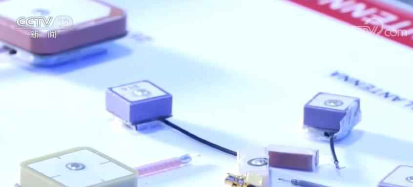 国产新一代北斗高精度定位芯片亮相