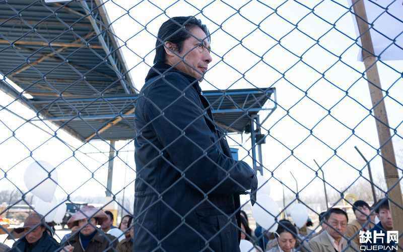 真田广之《恶水真相》化身谈判领袖