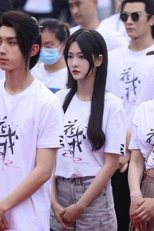 丝芭影视奇幻仙侠剧《花戎》开机 陆婷玉惊喜化身天界美食小当家