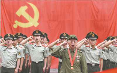 百年党史励将士接续奋斗谋打赢