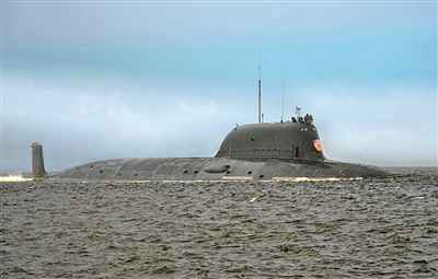 俄新型“水下核巡洋舰”浮出水面