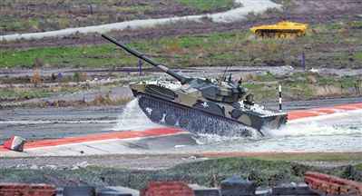 俄军晒空降兵现代化建设成就