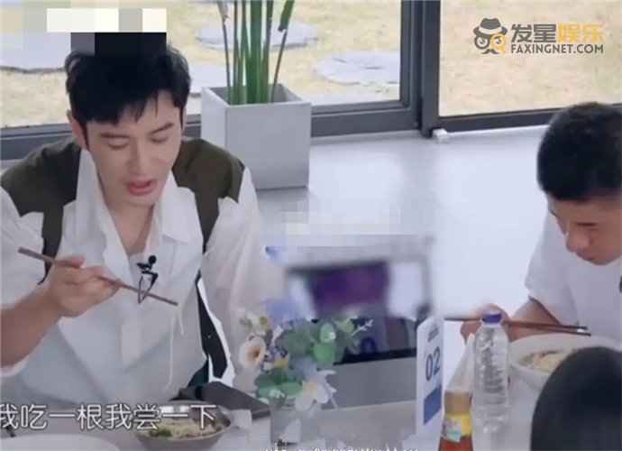 黄晓明暴瘦25斤还减肥 1碗面只吃1根