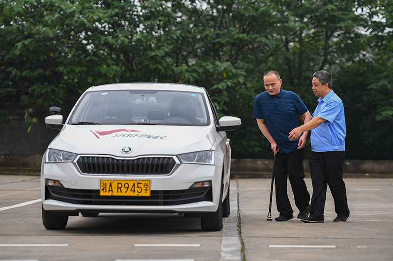 在祖国的怀抱里唱响生命之歌——残疾人事业发展的中国答卷