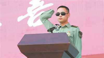 开学第一课：与英雄面对面
