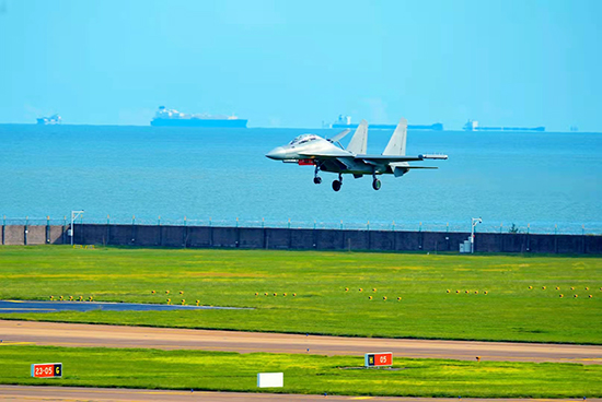 蓝天史诗:中国航展见证中国航空工业腾空翱翔