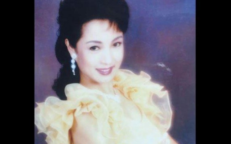 早期候玉婷个人图片流出 年轻时的她是广东台一姐